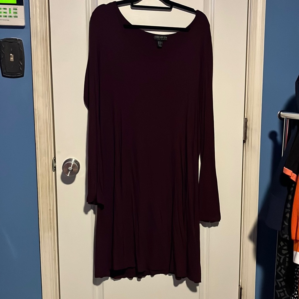 Purple knit dress with flare sleeves